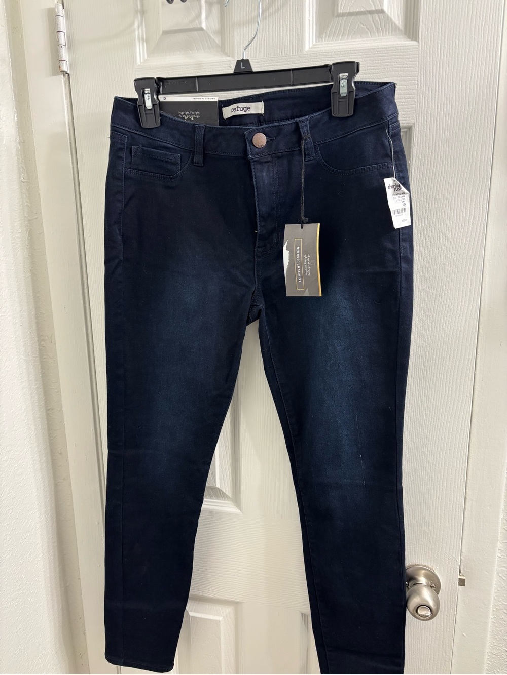 Refuge Women's Dark Blue Skinny Leggings nwt size 10